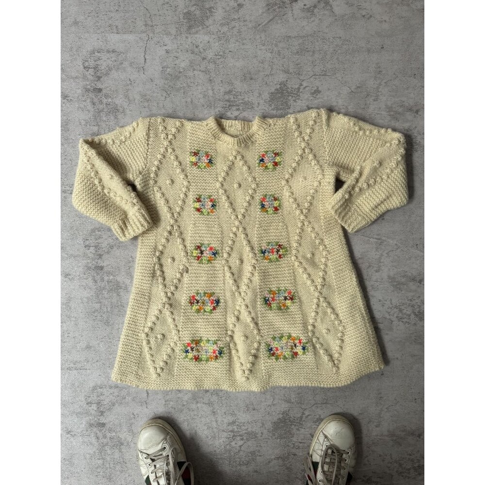 Vintage 80s Italian Wool Knit Flower Cable Sweater